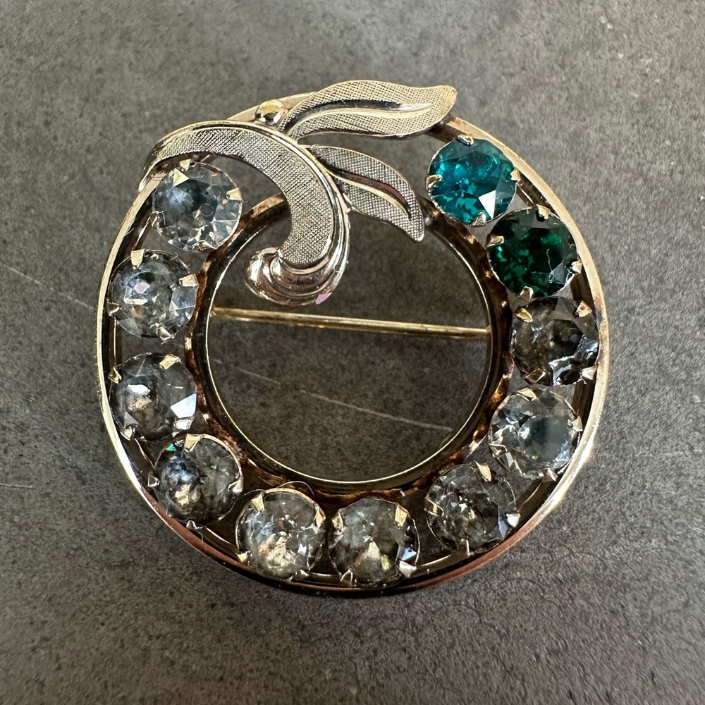 Vintage Van Dell 12k Gold Filled Rhinestone Brooch